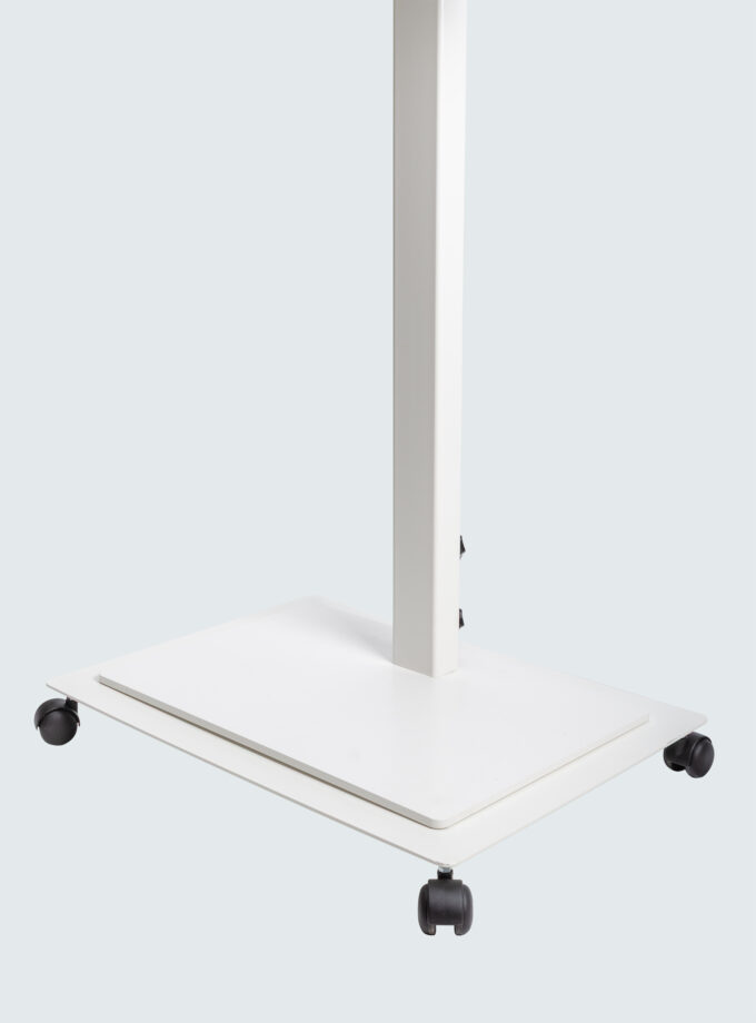 TVStand verrijdbarevoet wit voorzijde